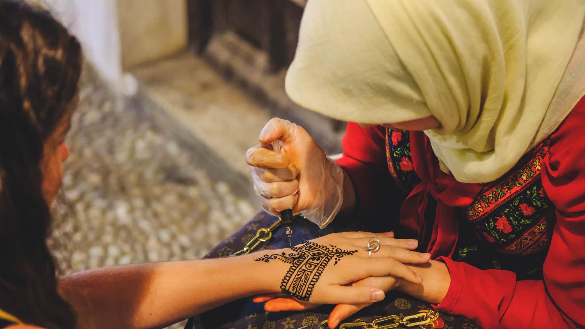 Street Tattoo au Henné - Grenade, Espagne
