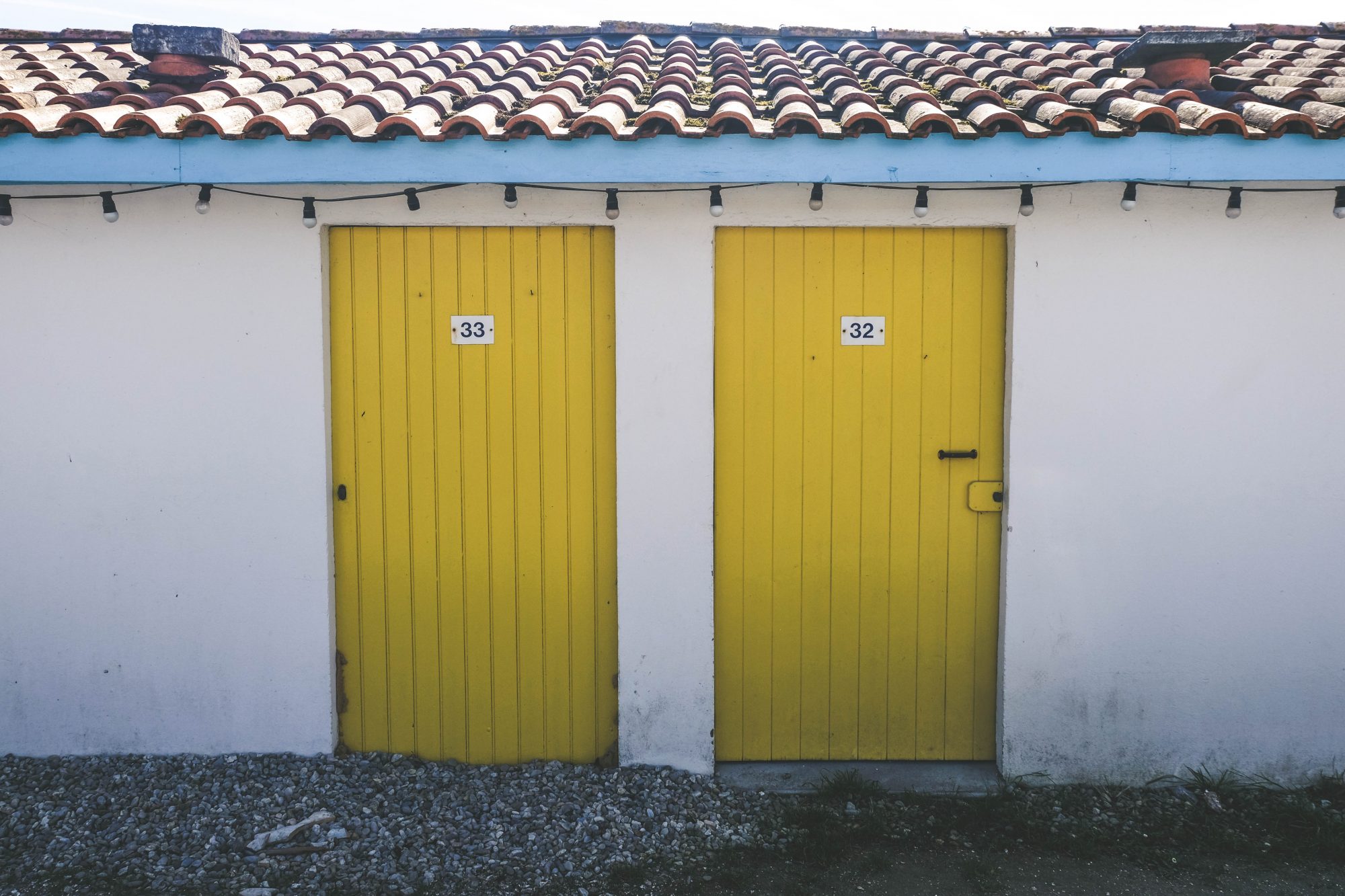Petites portes colorées - Andernos les bains