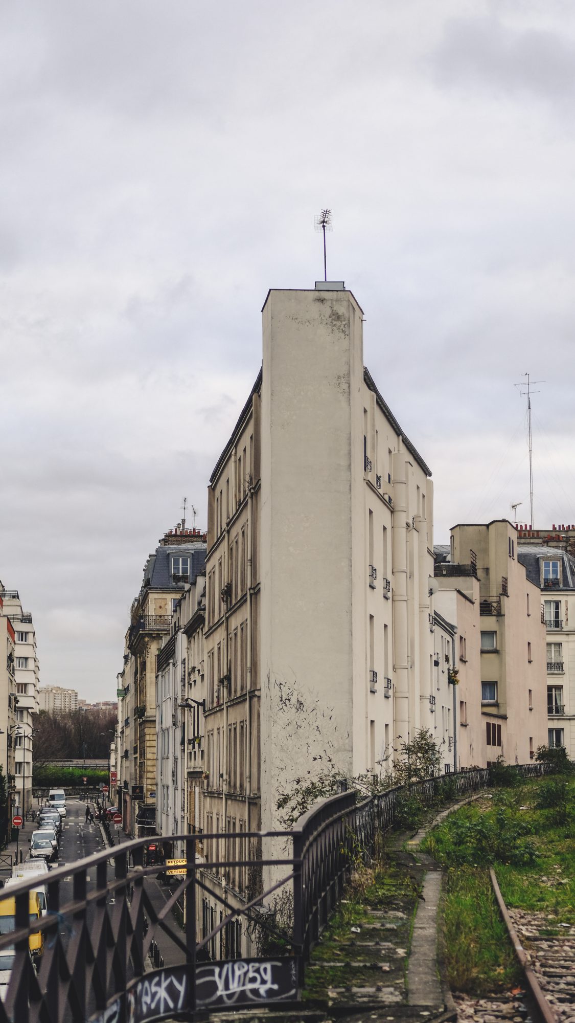 Contrasté ? - Paris Petite ceinture