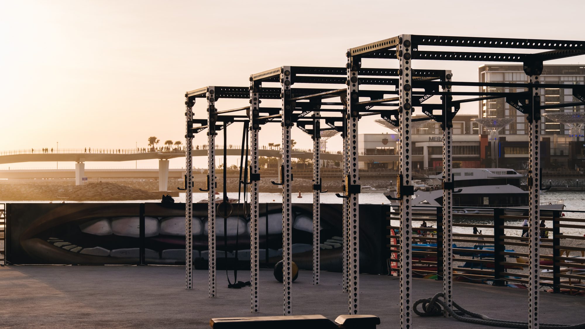 Streetworkout sur la plage - JBR Walk Dubaï
