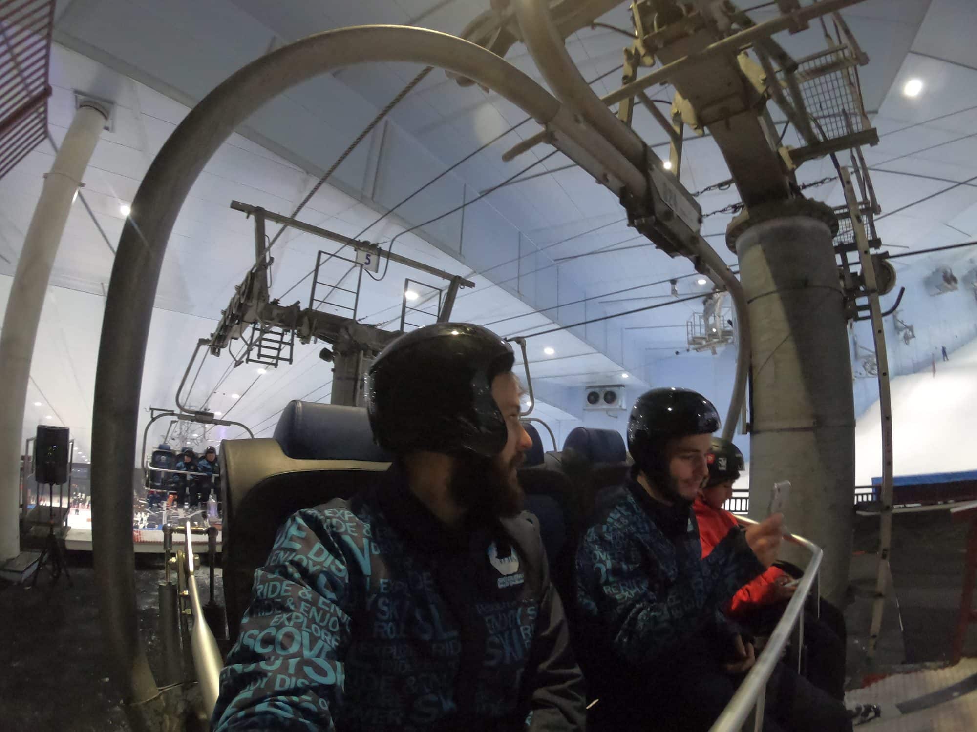 Télésiège sous 30° - Dubaï Ski