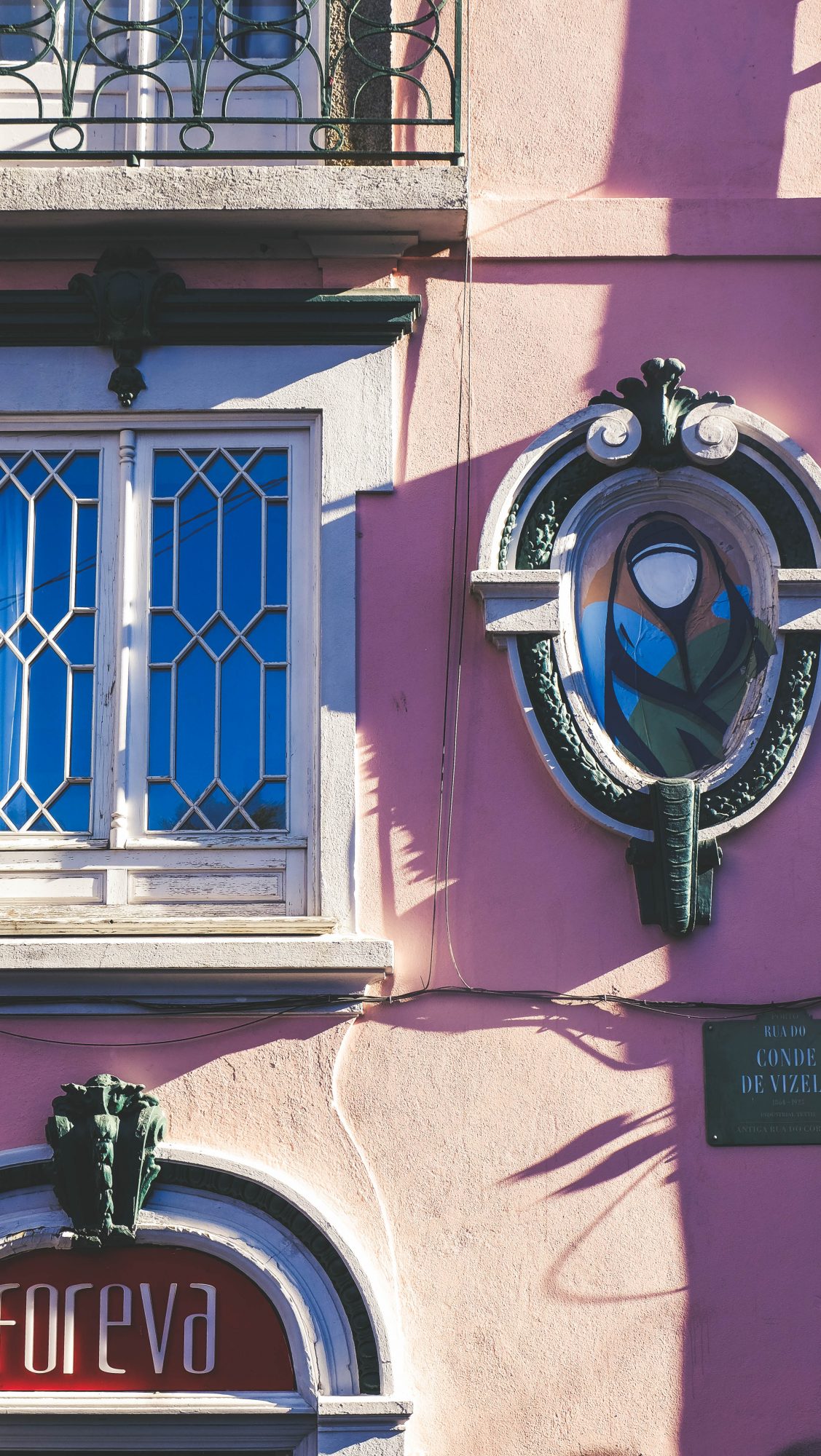 Street Art : Vierge d'Hazul à Porto