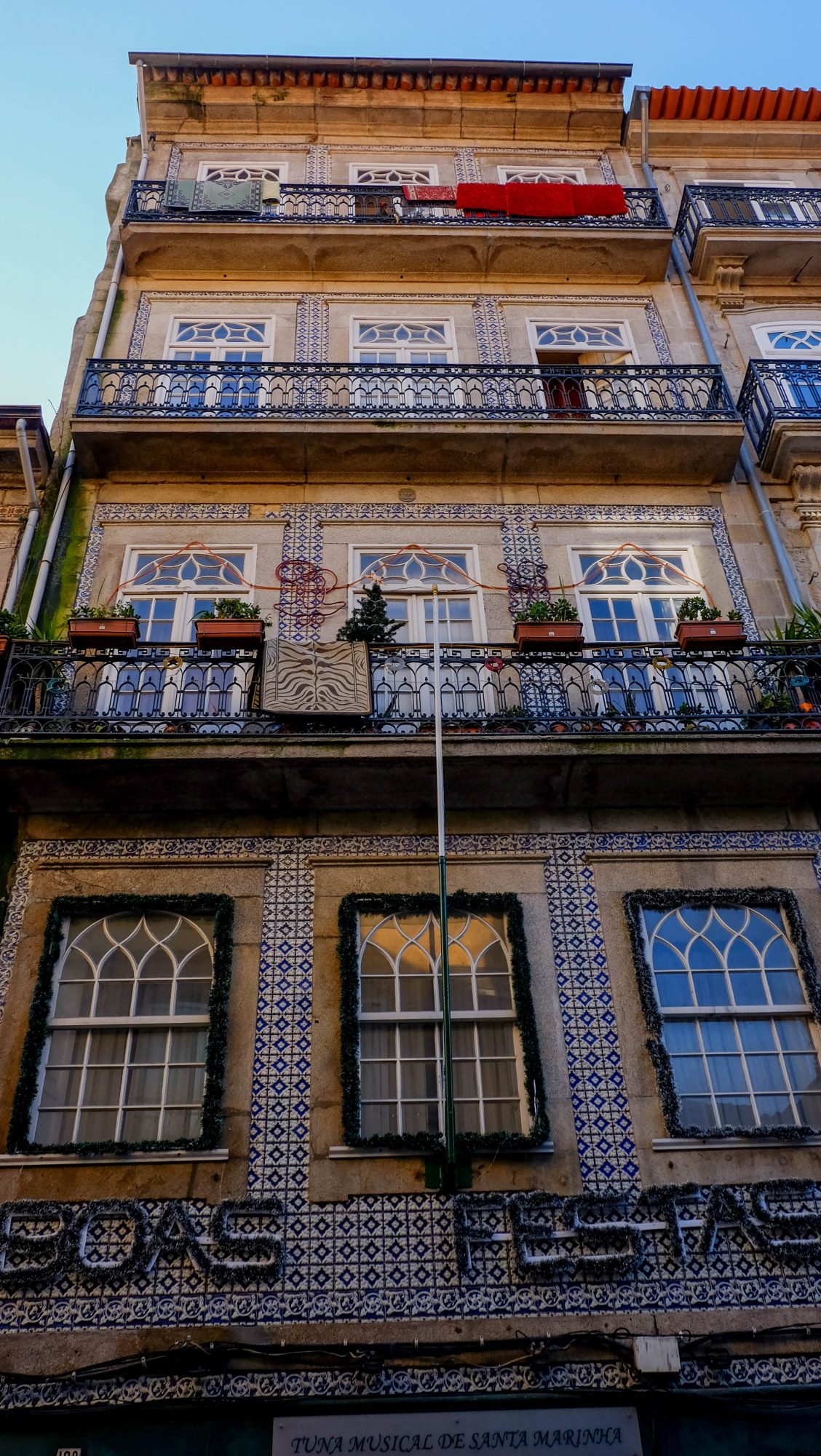 Azulejos dans le quartier de Vila Nova de Gaia