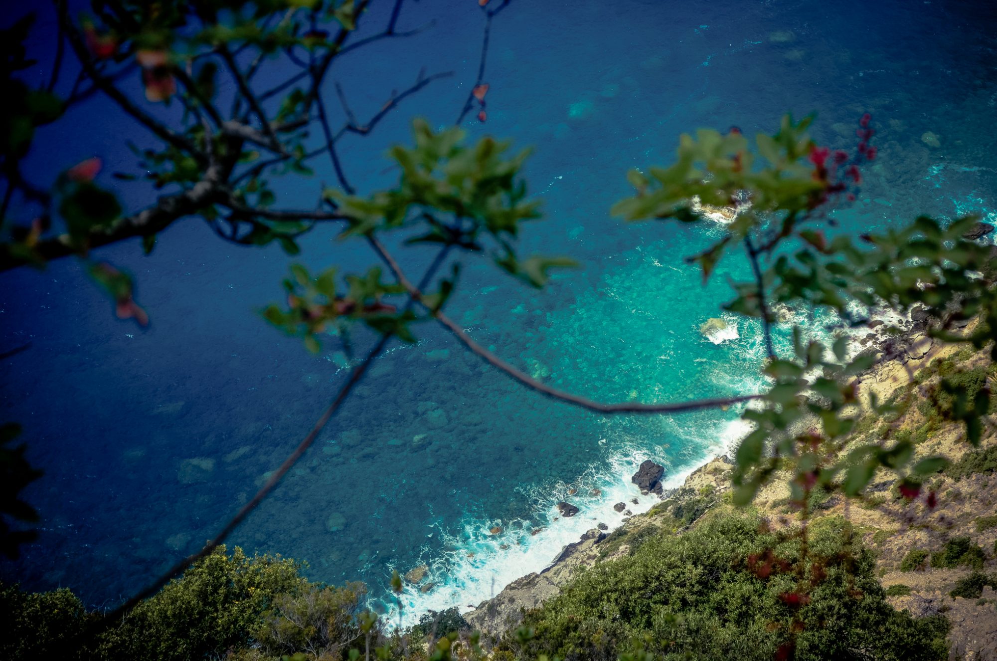 Nuances de bleu dans la mer méditerrannée