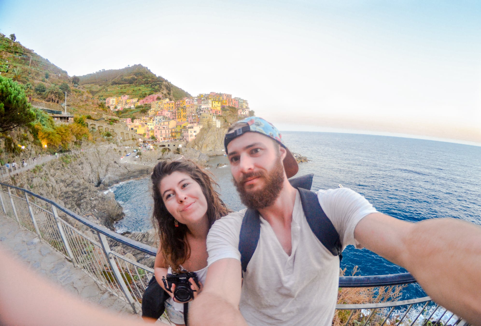 Paresseux curieux fatigués mais heureux