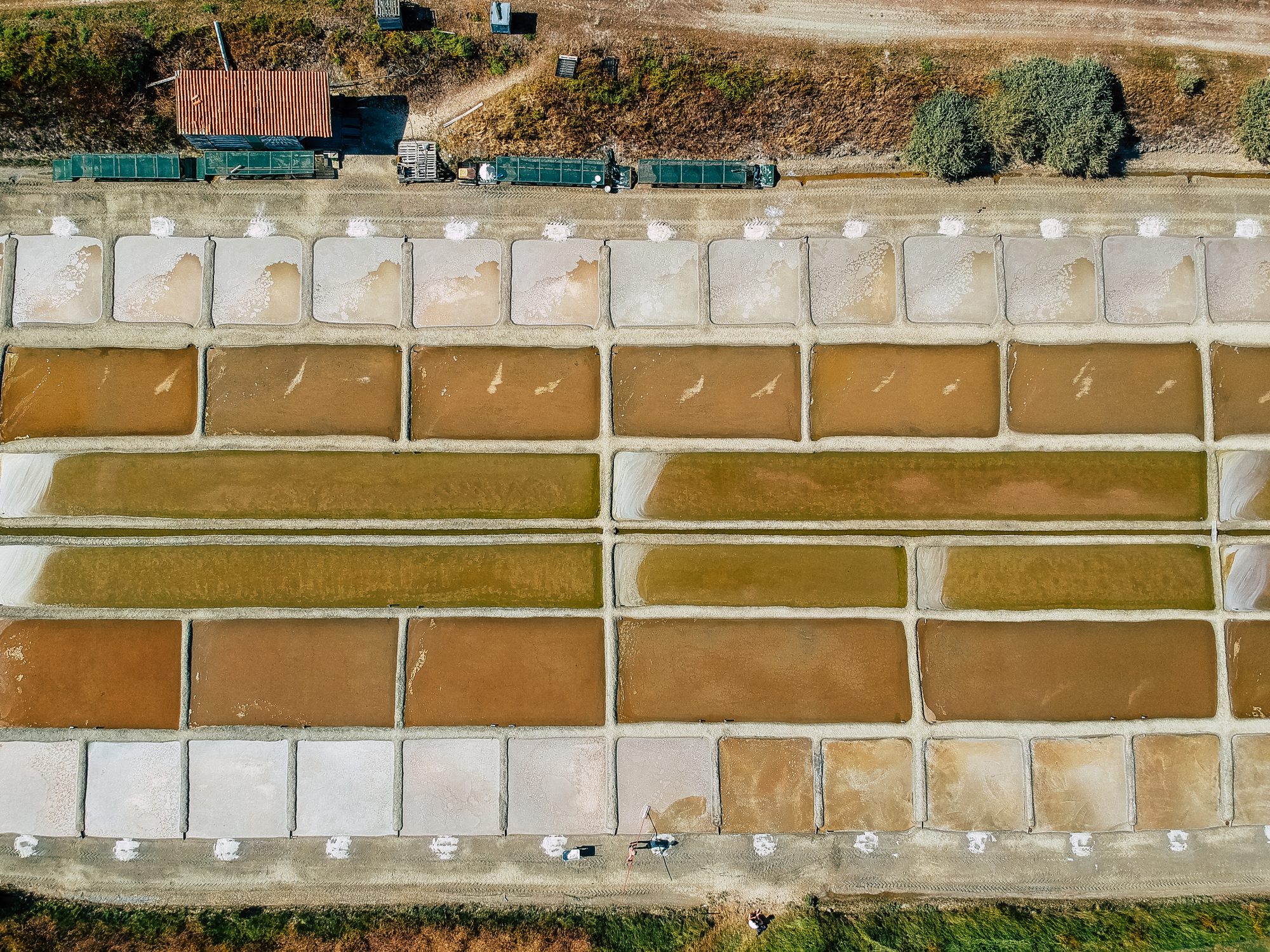 Vue en drone sur les marais salants