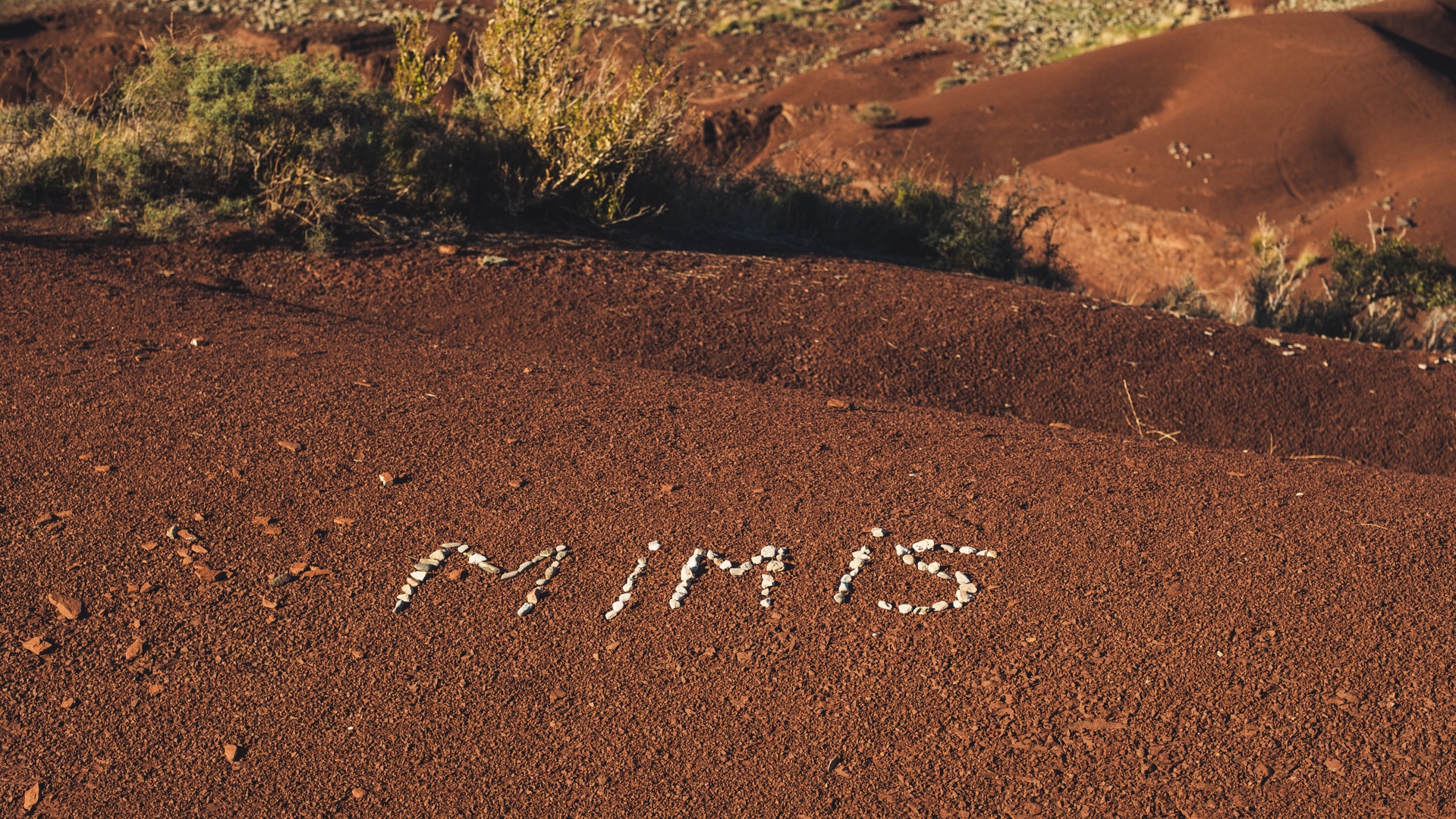 Nous avons nous aussi laisser notre trace au Salagou pendant cette balade autour de Montpellier