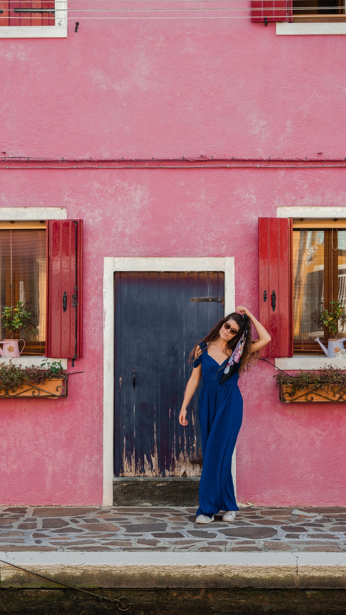 Elisa prend la pose à Burano