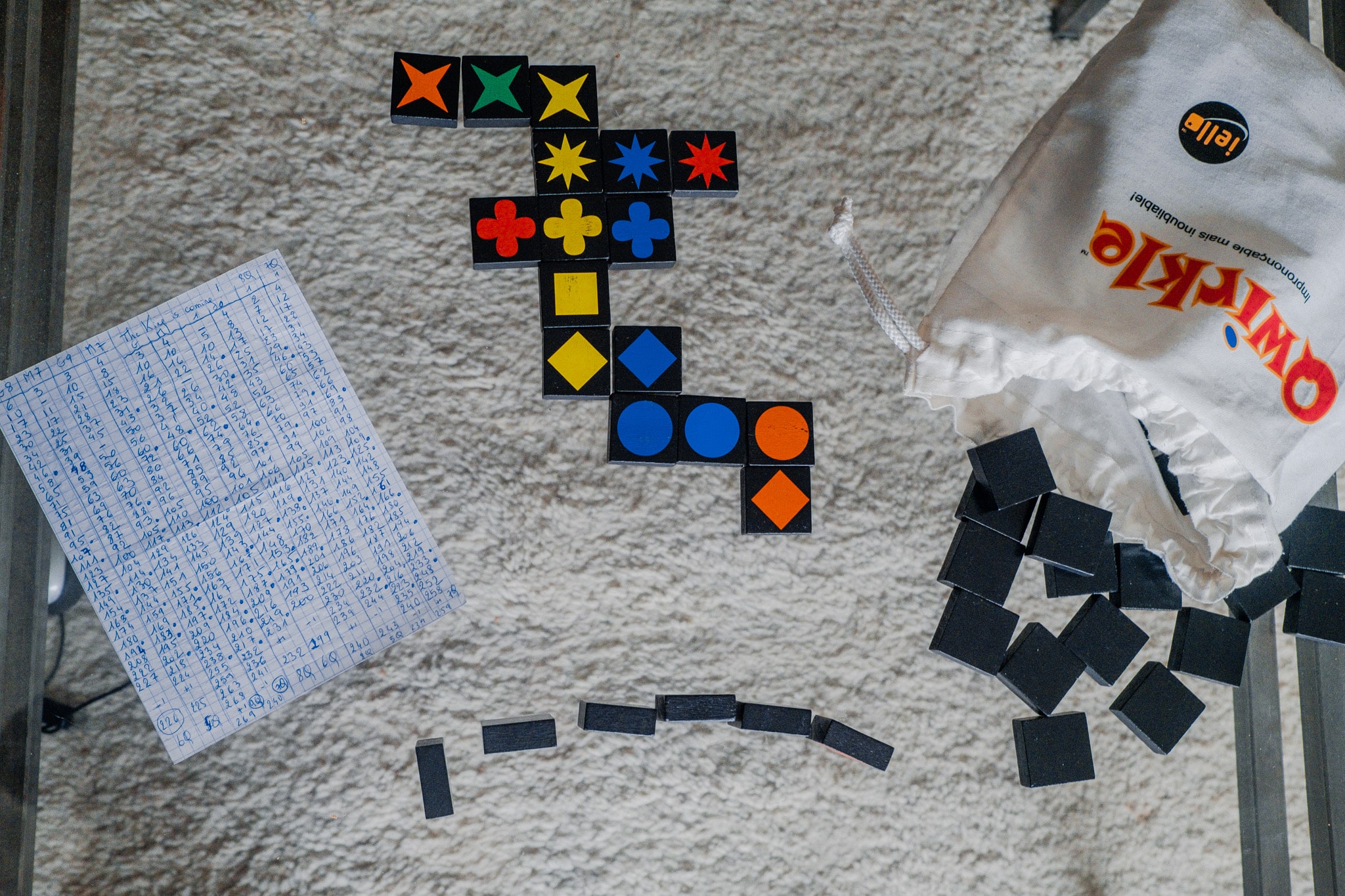 idées de jeu de société en voyage, le qwirkle