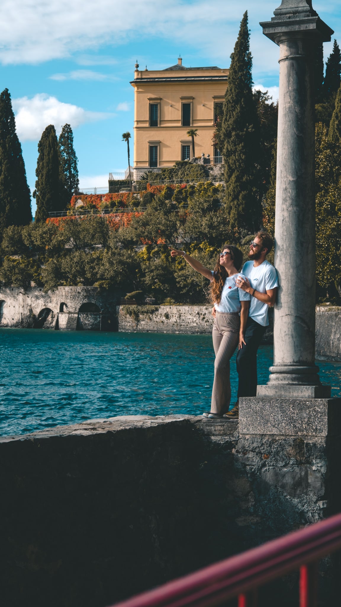 On peut prendre des photos près de la villa