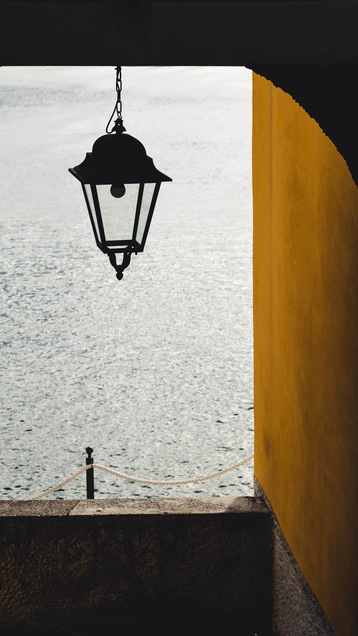 détail de rue à Varenna