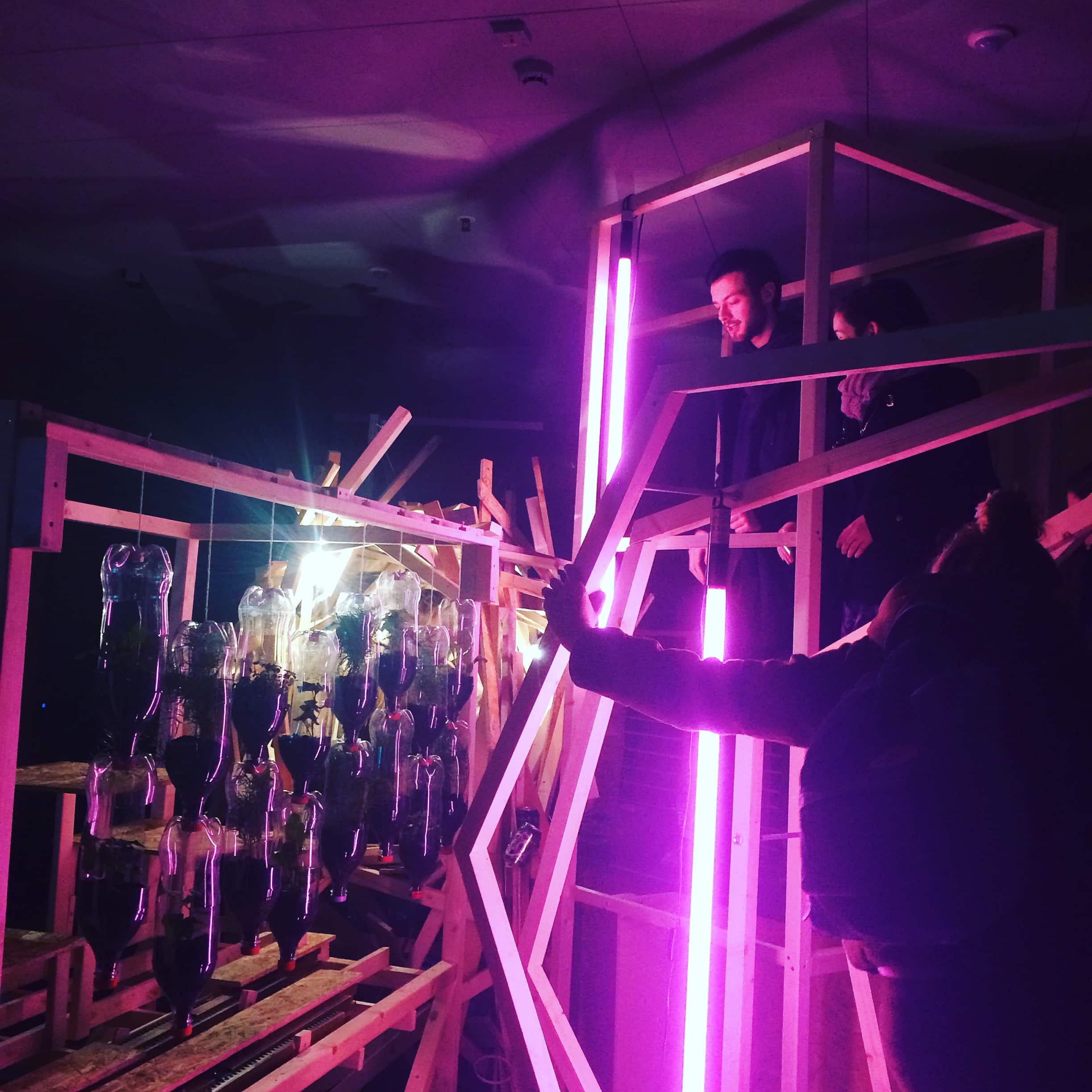 Soirée fluo à l'école d'architecture de Stockholm