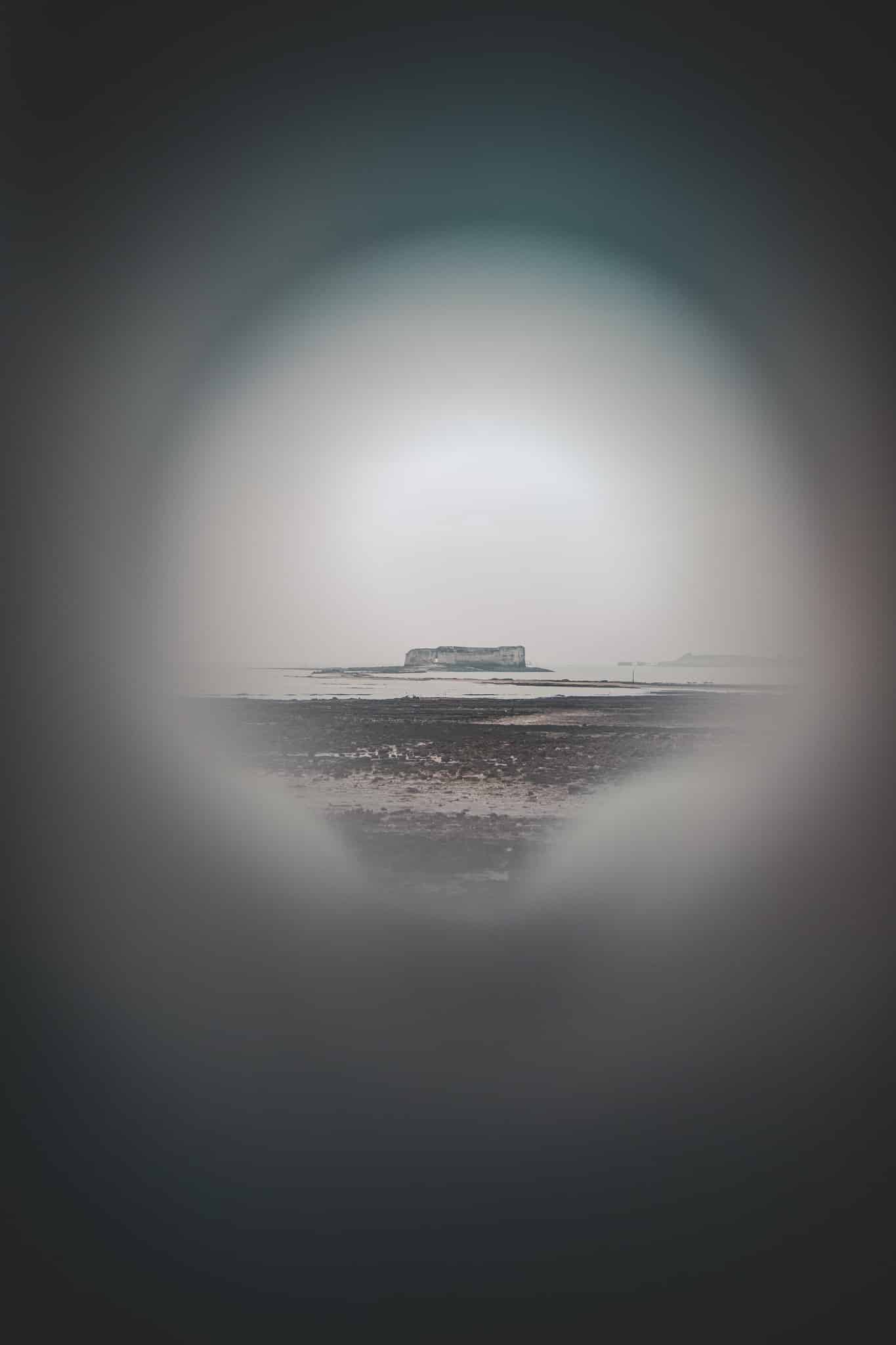 Regarder bien le fort boyard et le père Fouras