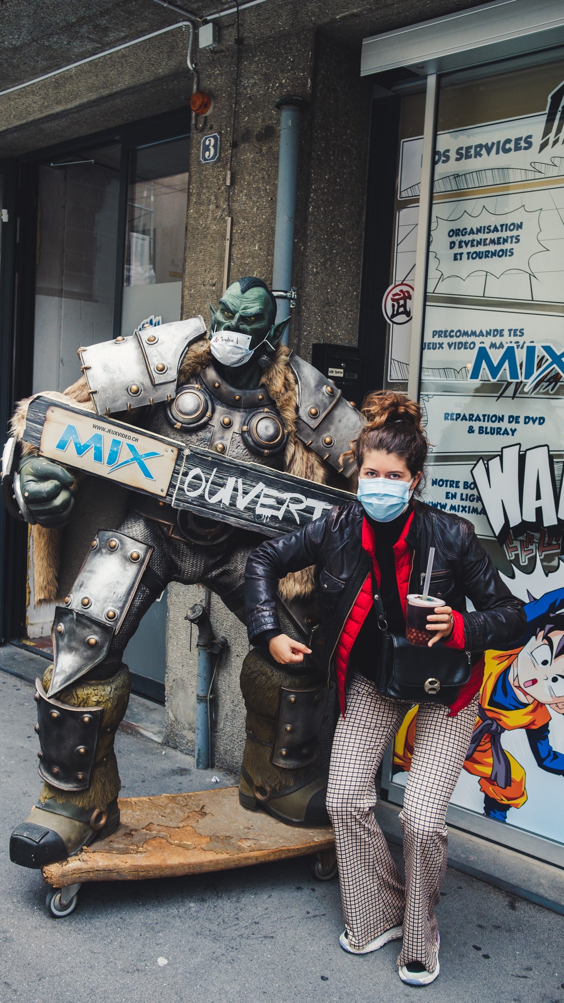 Mimi n'est pas impressionée