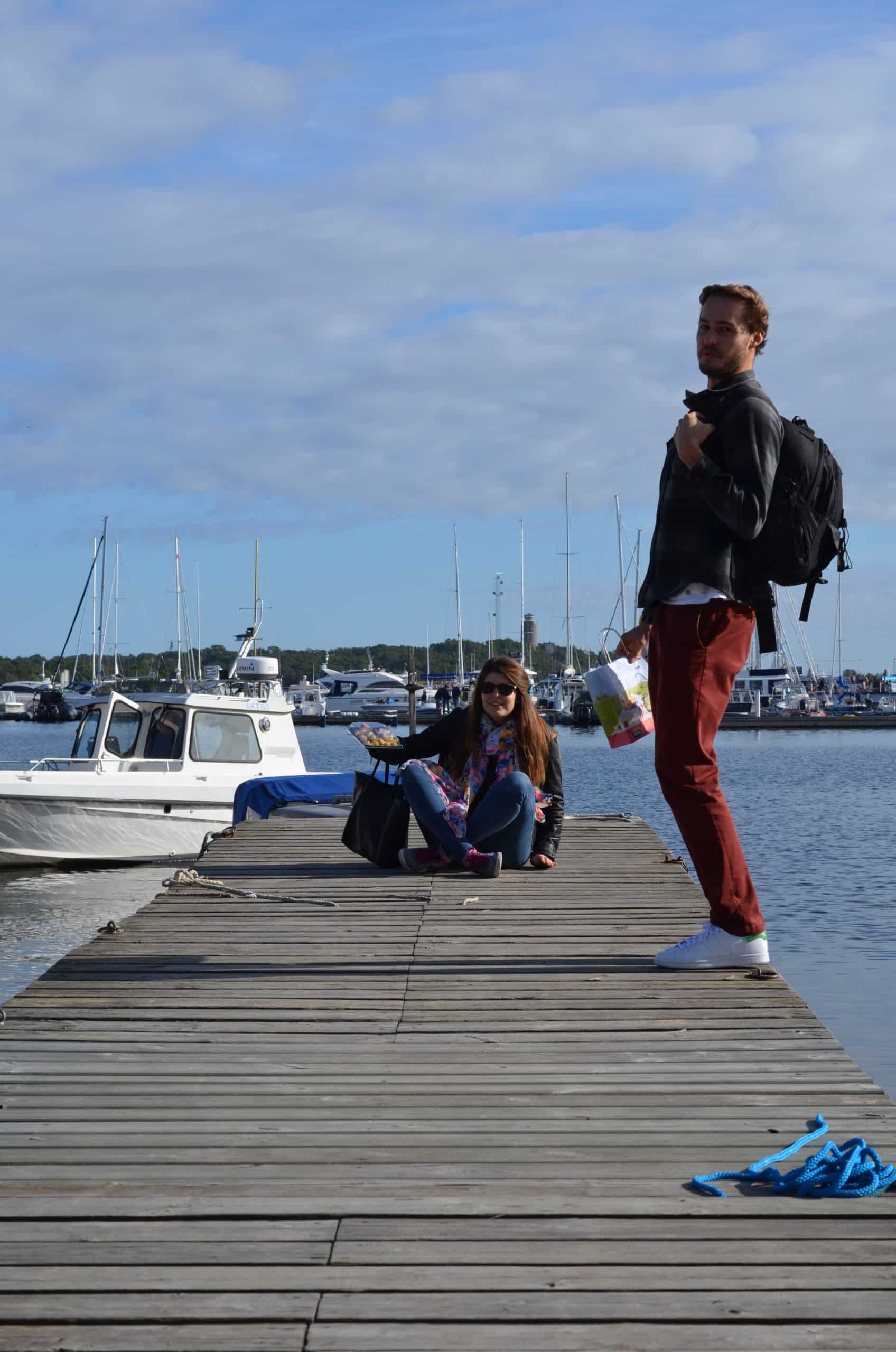 Les Paresseux Curieux Jeunes