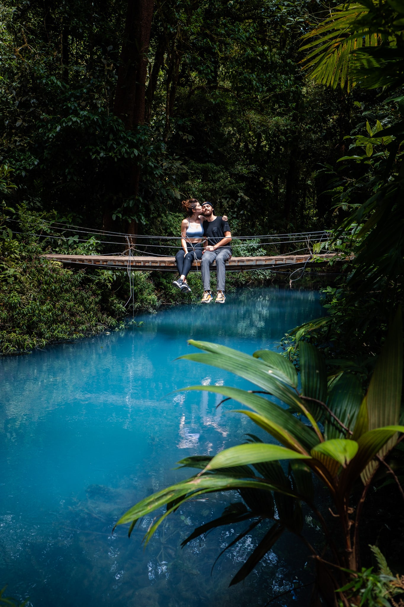 Suspendus sur une eau turquoise, Rio Celeste