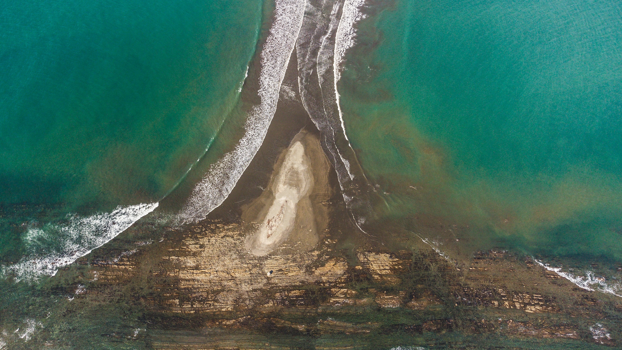 La queue de la baleine en drone, Uvita