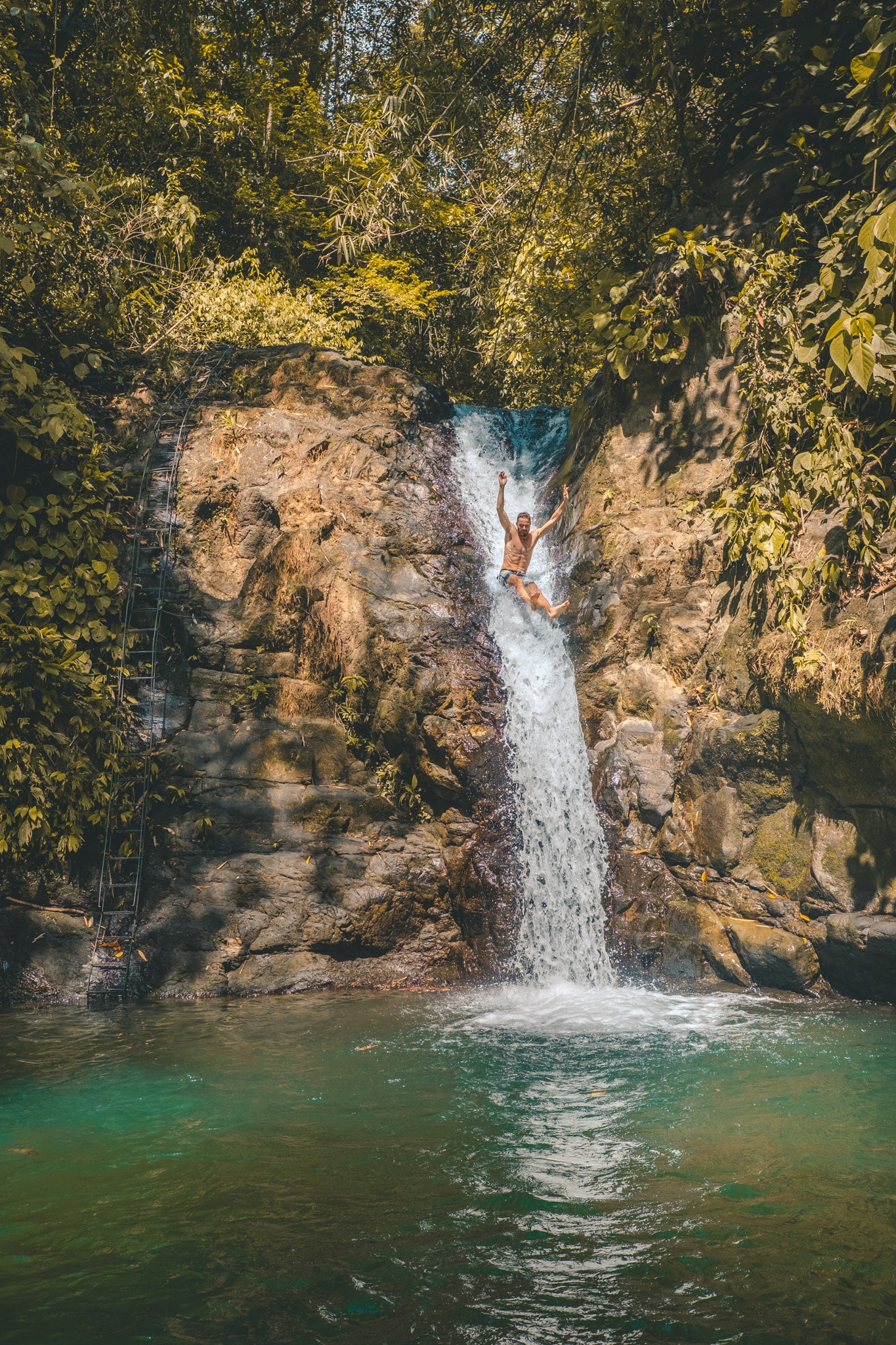 Mimi sur le toboggan cascade !, Cascada Verde, Uvita