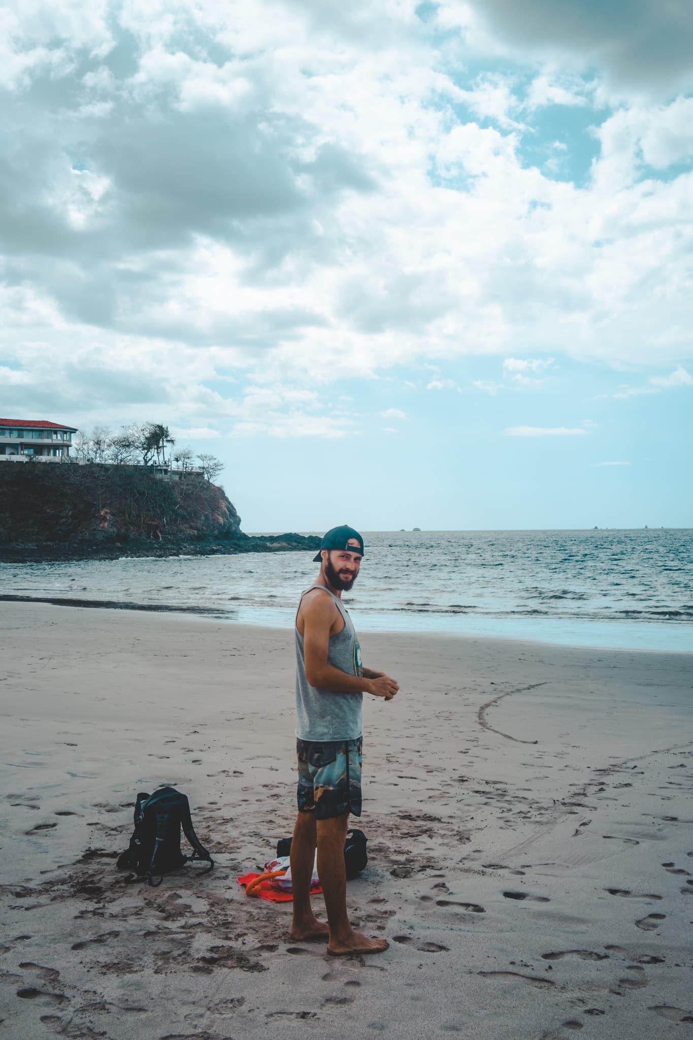 Mimi se prépare au snorkelling