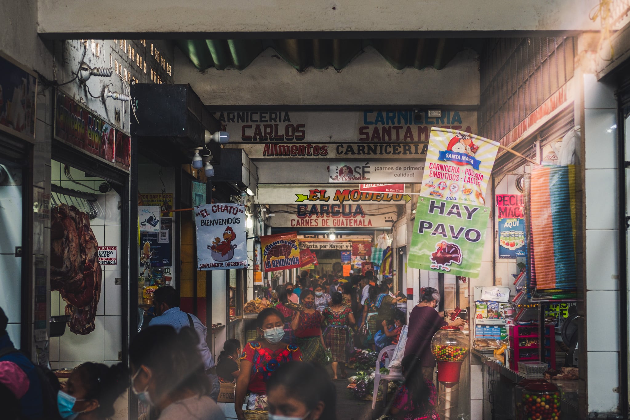 on ne sait plus ou donner de la tête marché antigua