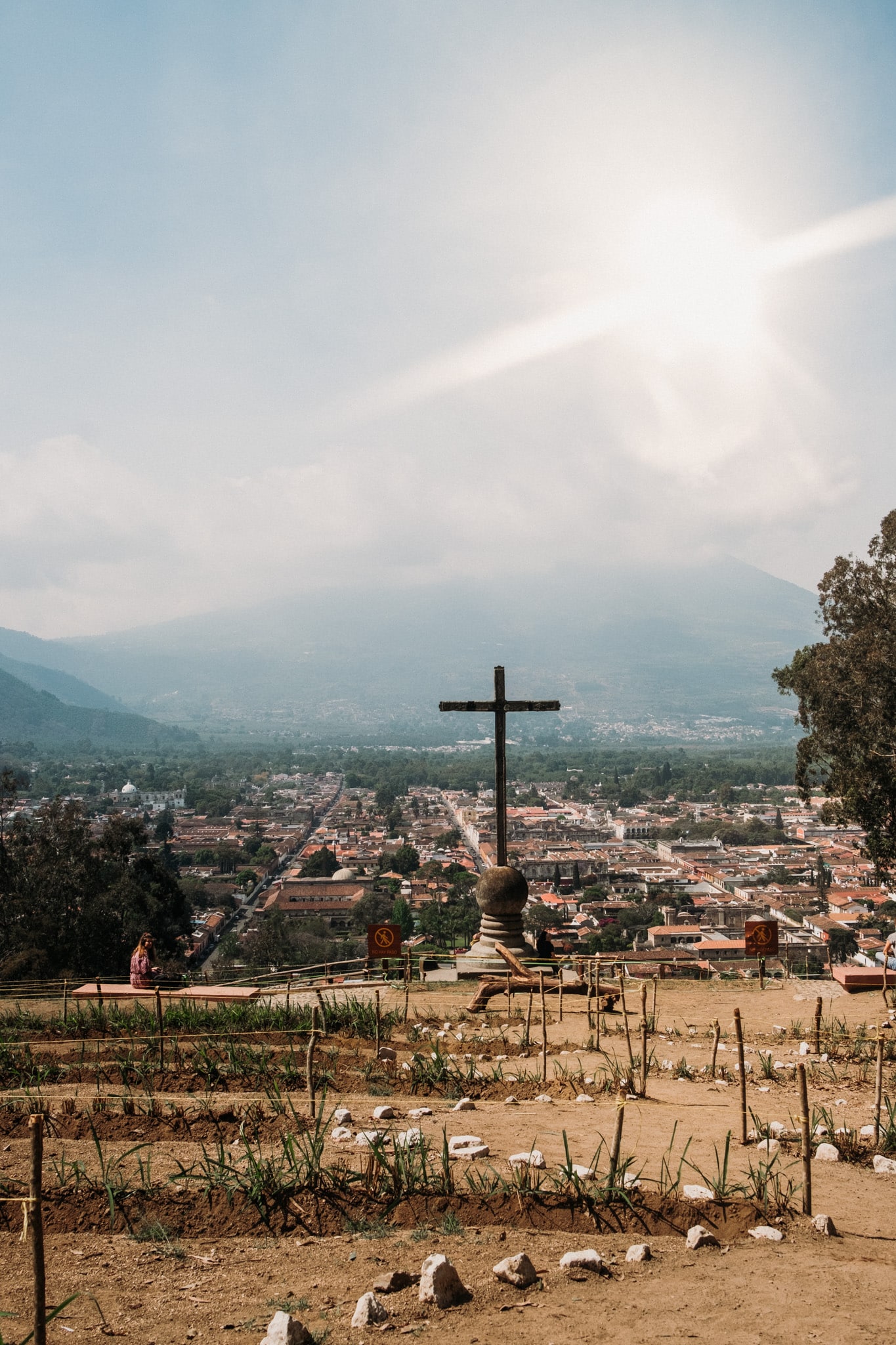 cerro de la cruz antigua guatemala