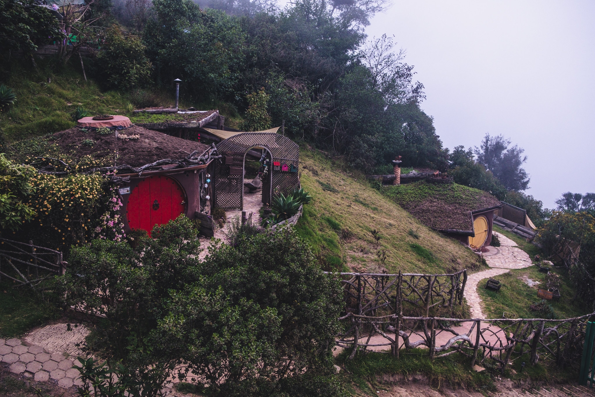 maisons de hobbit au guatemala