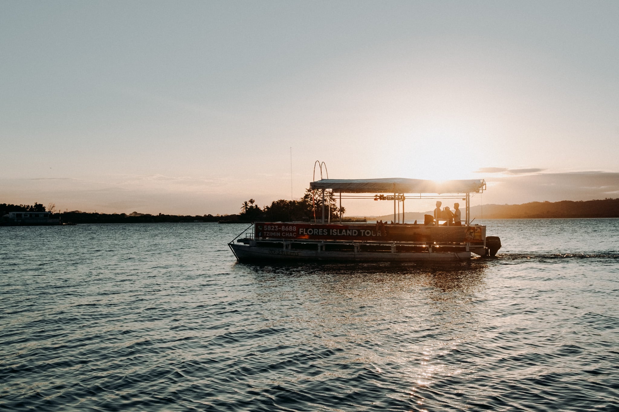 transport numero un la lancha