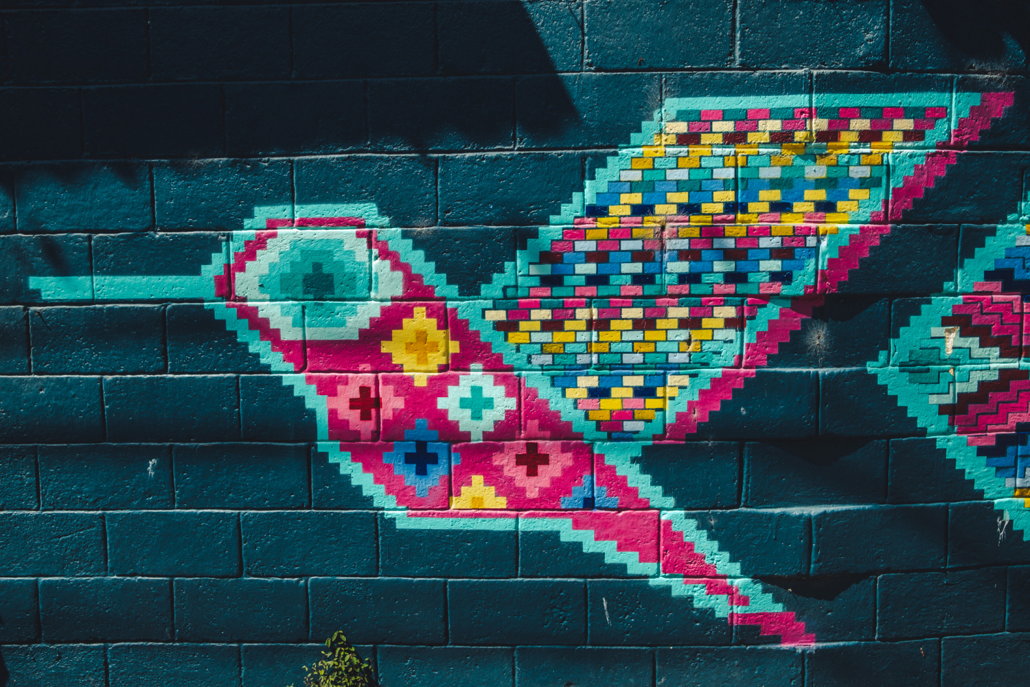 kolibri street art panajachel