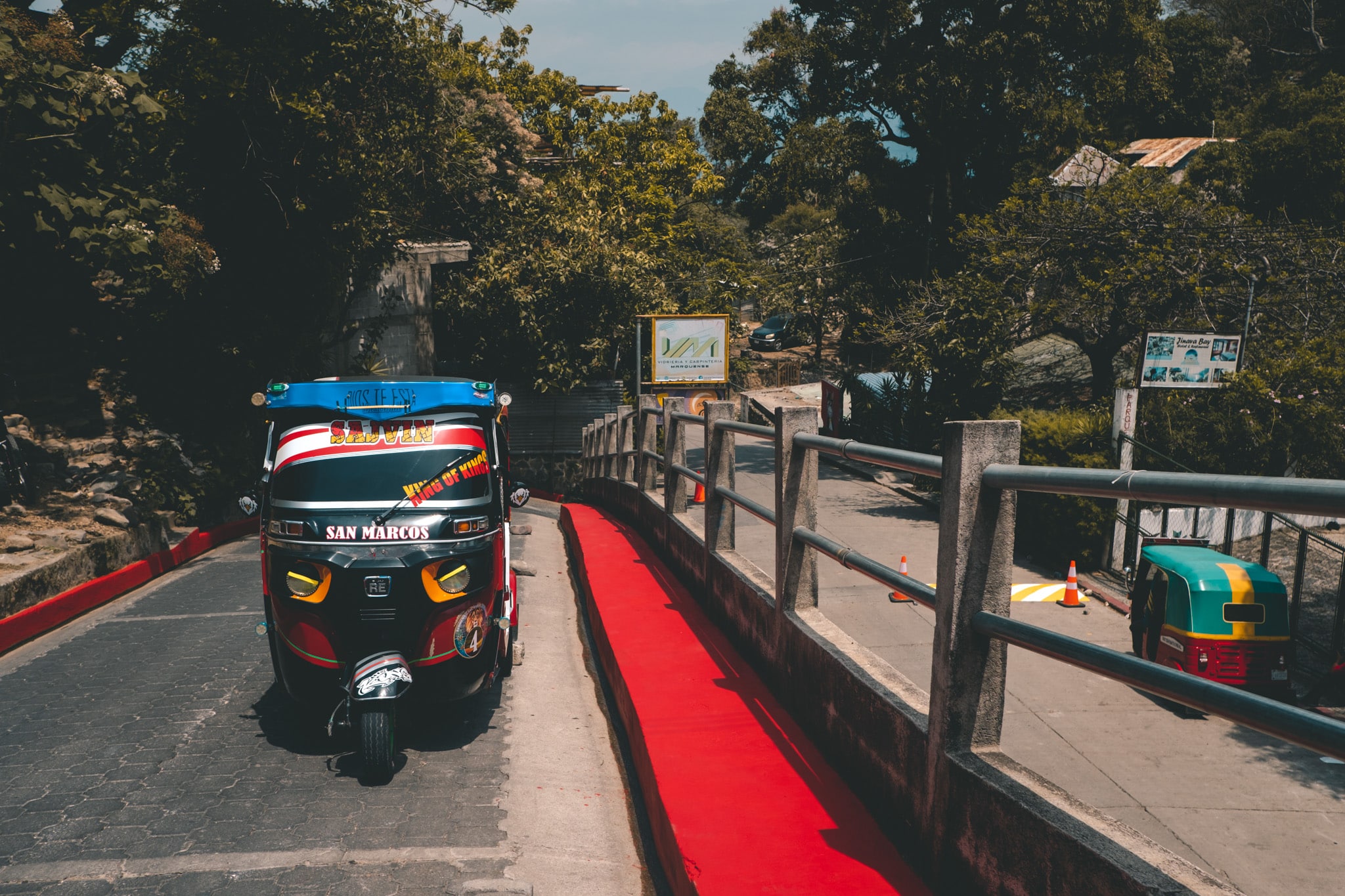comment se deplacer au lac atitlan : tuk tuk
