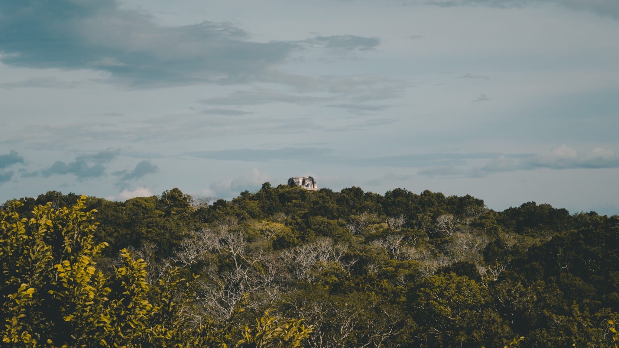 temple coucher de soleil yaxha