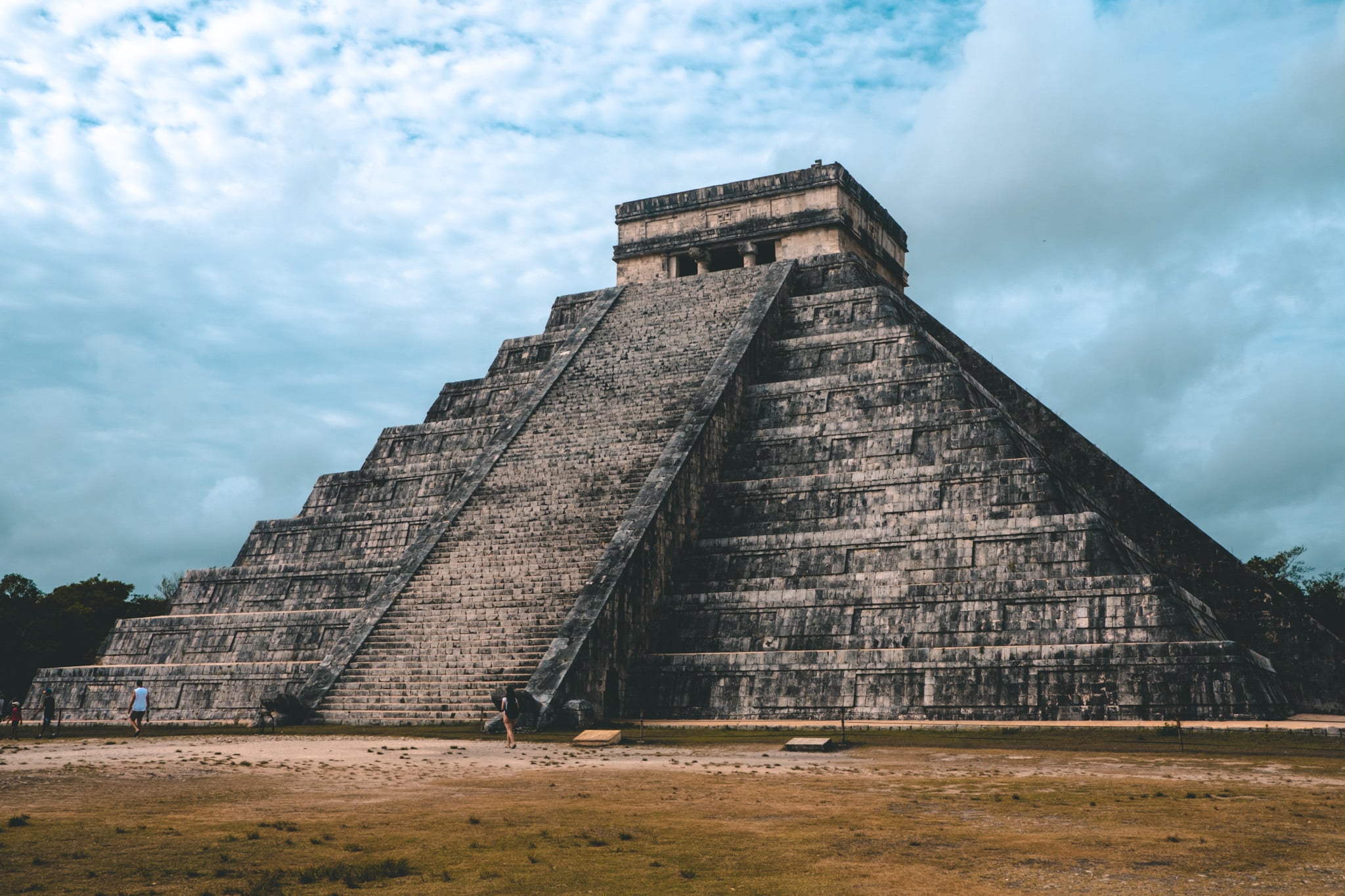 Chichen itza cenote : la pyramide