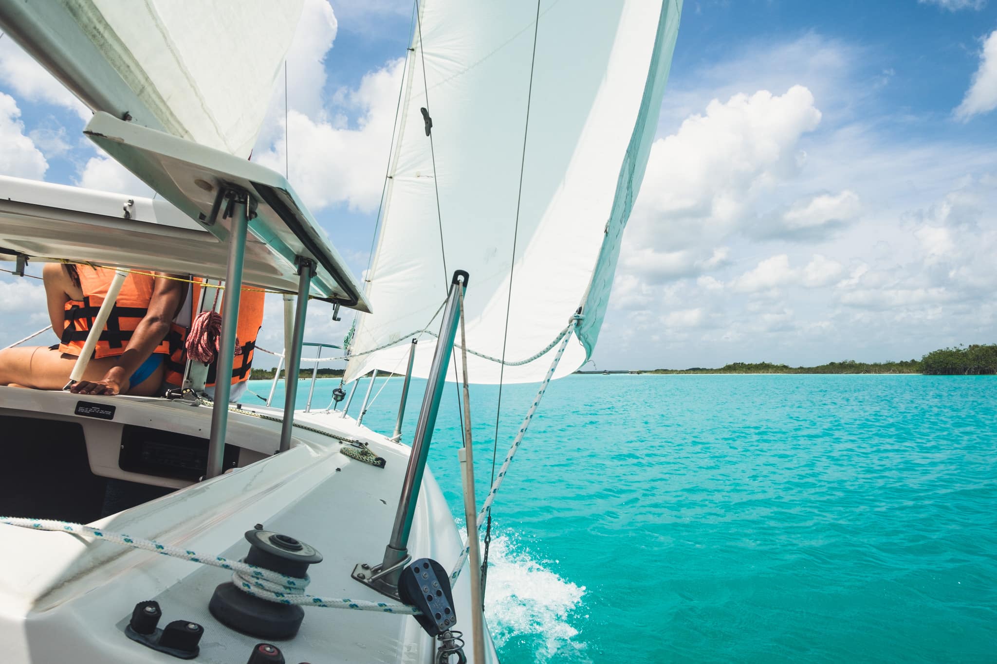 Tour du voilier à Bacalar