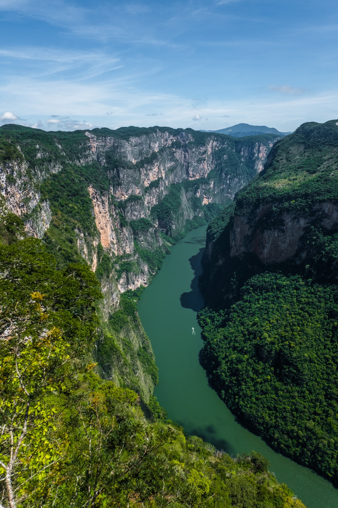 La rivière au creux du canyon de sumidero, chiapas