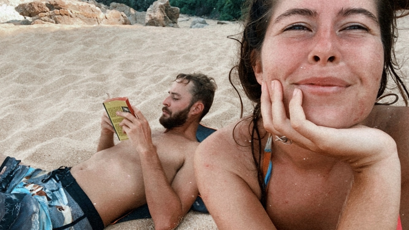 lecture sur la plage