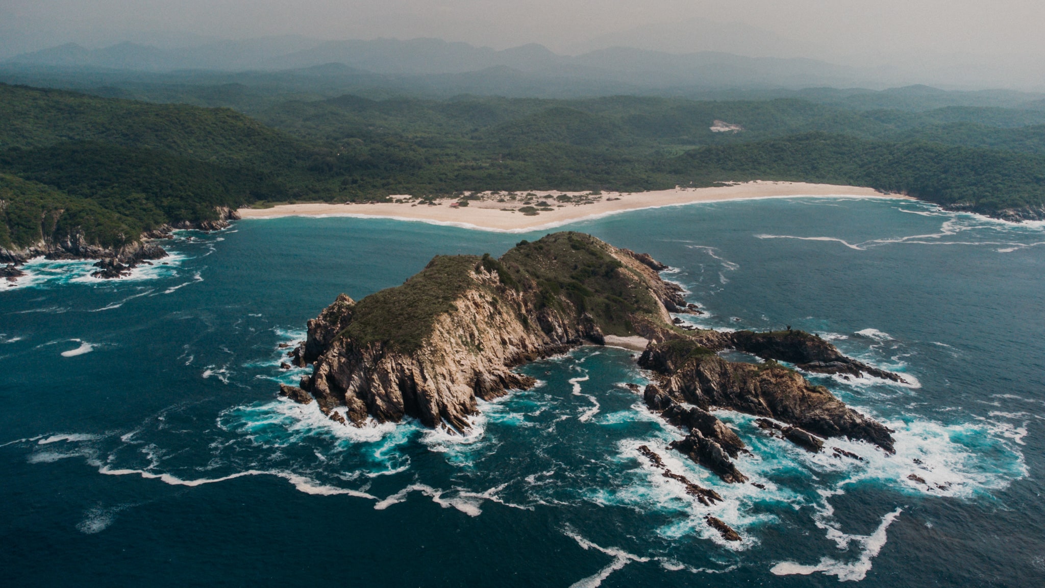 Plage deserte playa cacaluta huatulco mexique