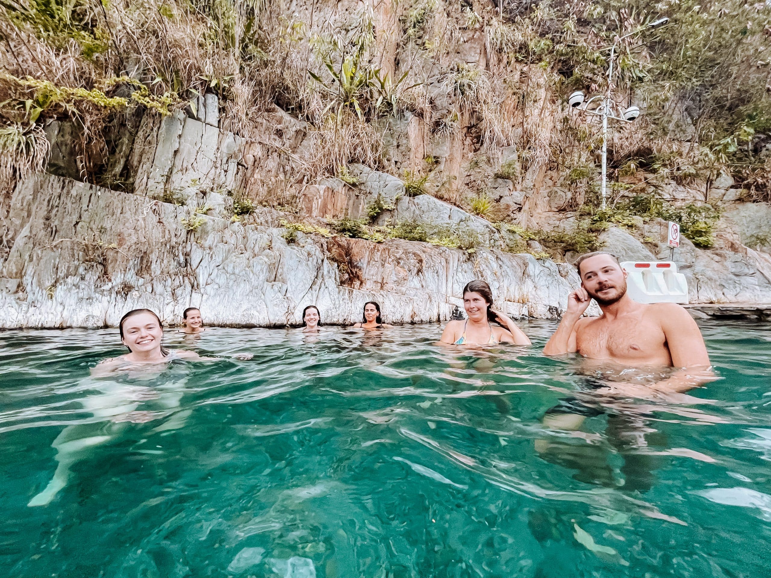 petite pause aux bains thermaux de colcamayo