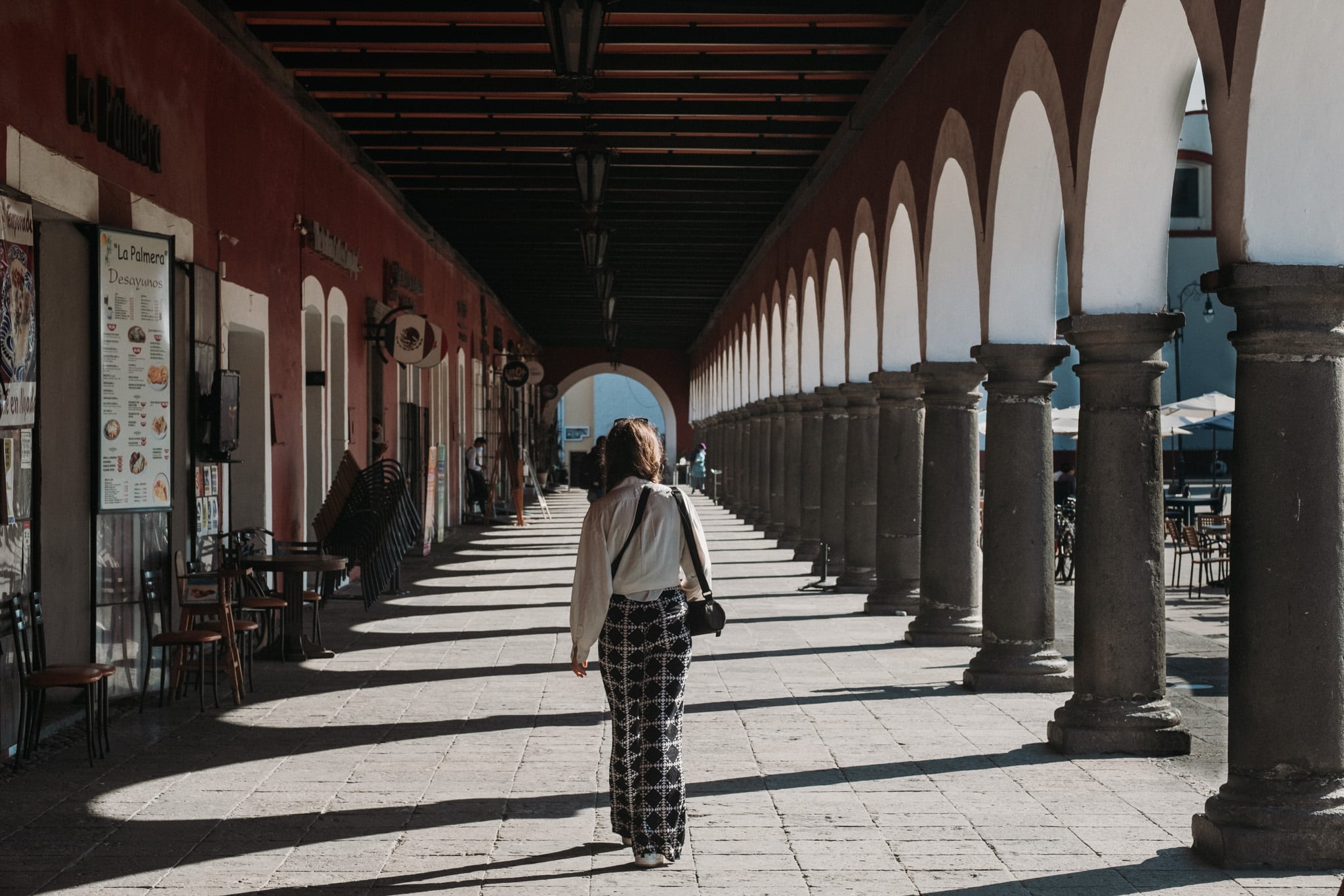 cholula-1467 Mimi se balade sous les arches