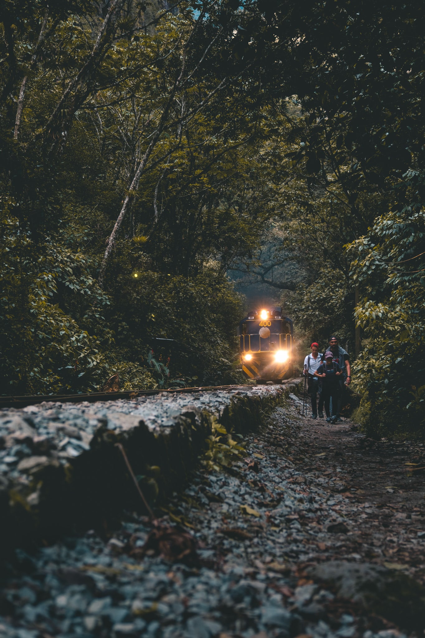 train machu picchu peru rail