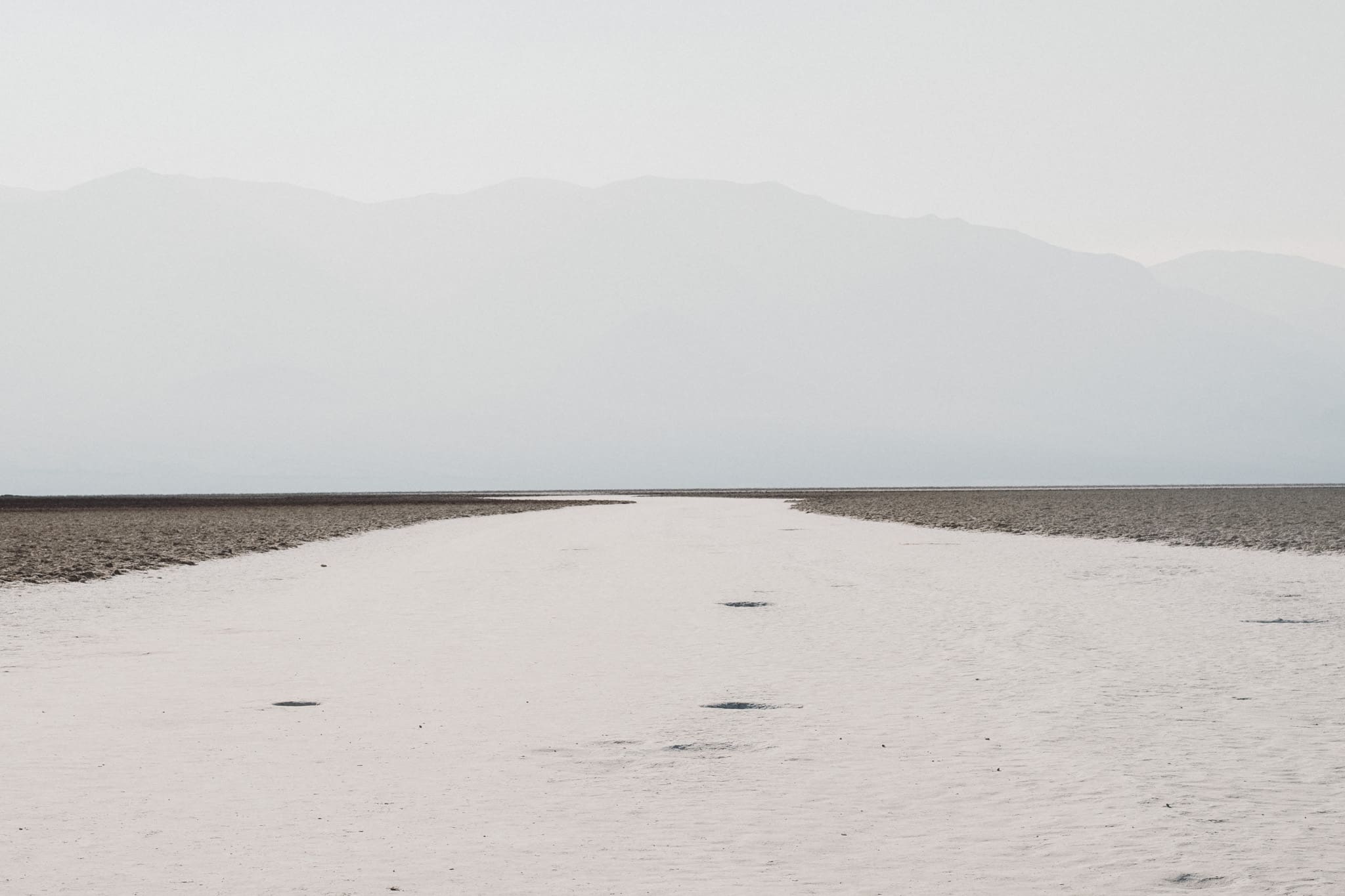 death valley visiter badwather