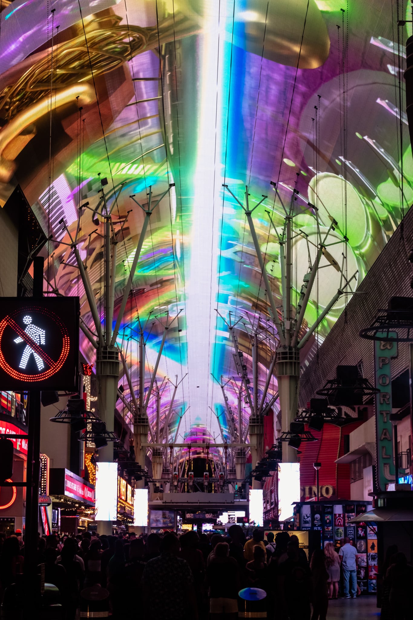 plafond downtown vegas