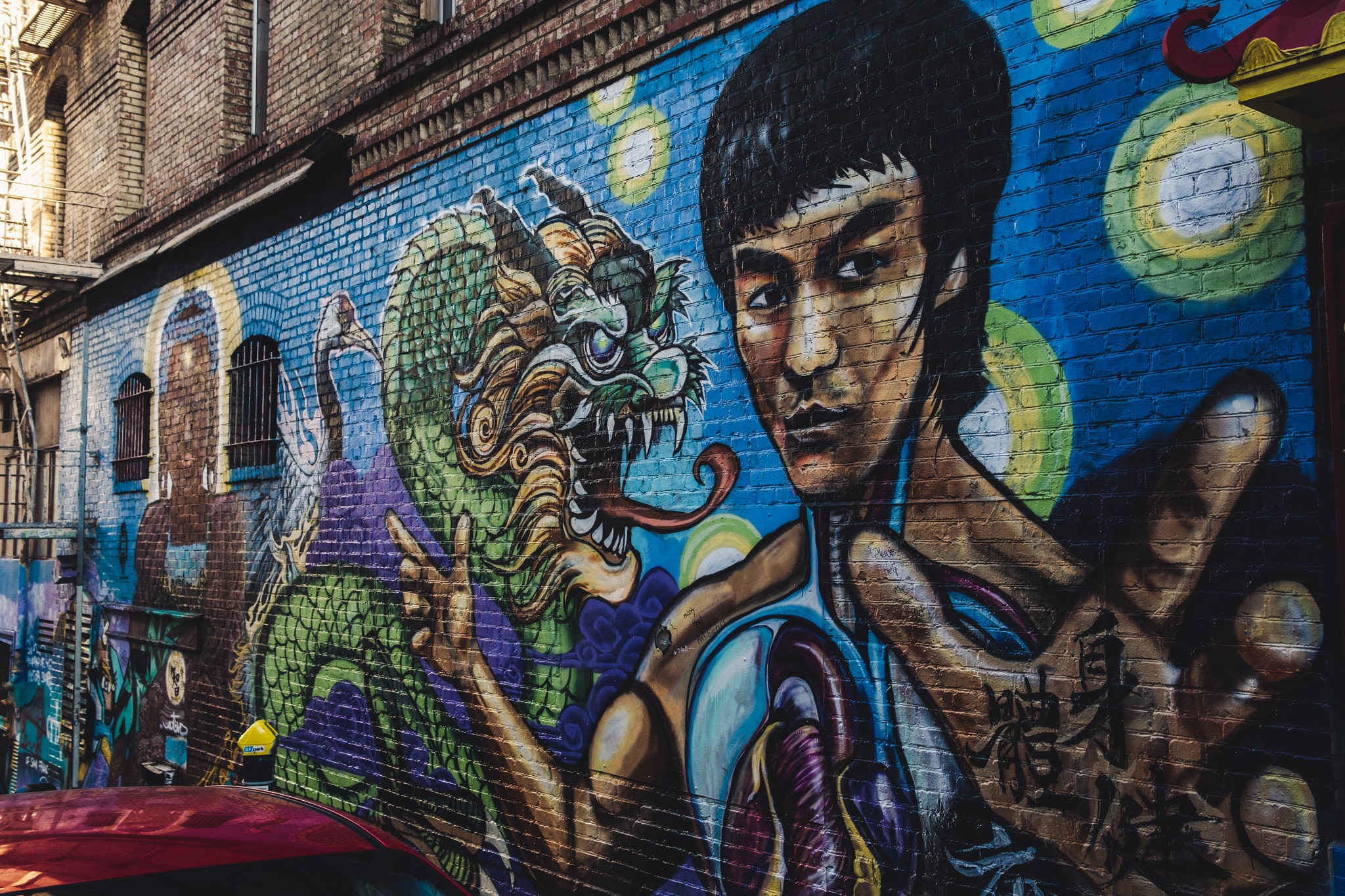 bruce lee street art