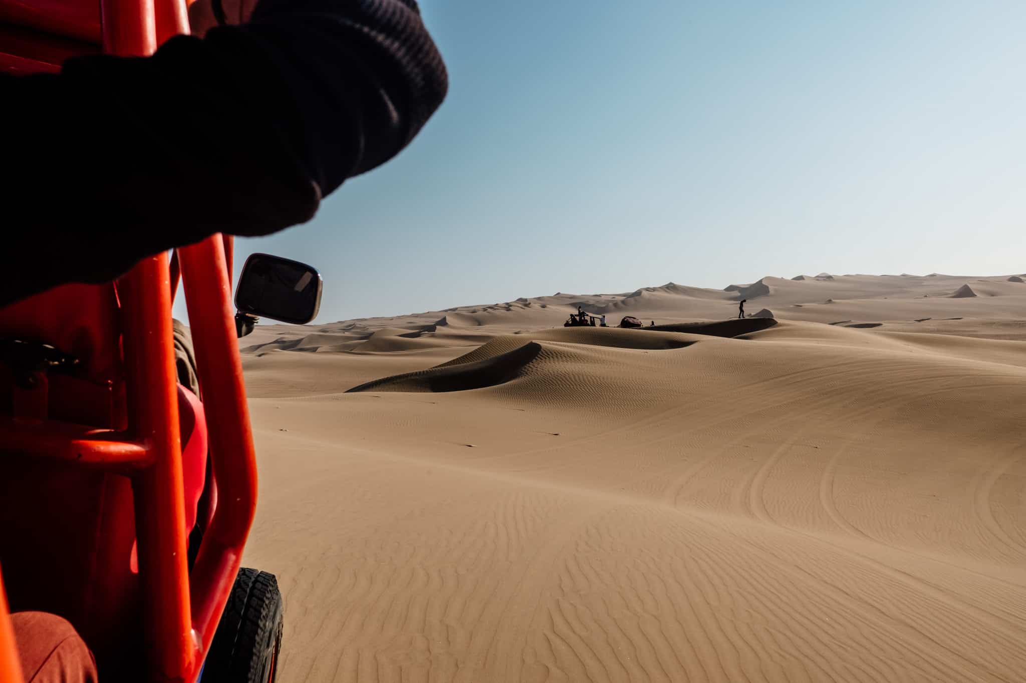 huacachina oasis perou buggy tour