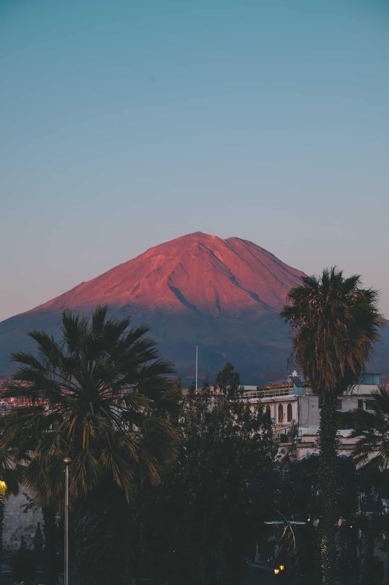 coucher de soleil volcans