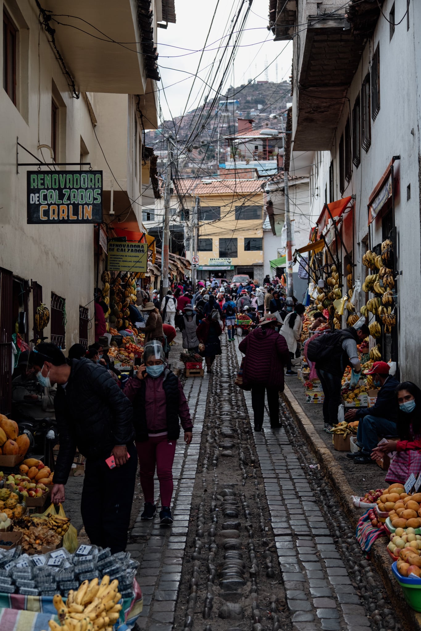 acheter des fruits au mercado san pedro