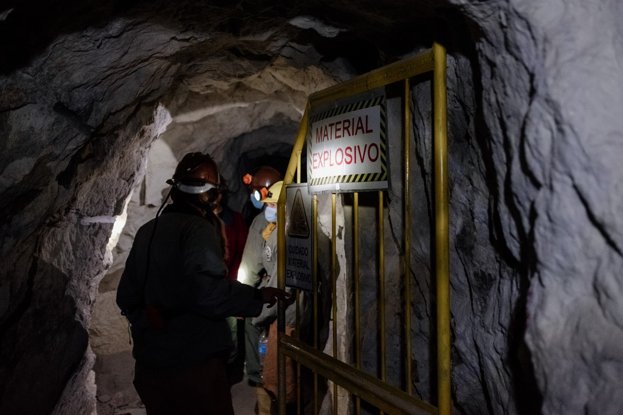 explosif pour creuser les tunnels dans les mines