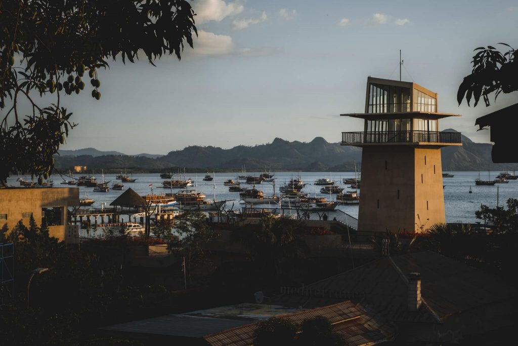 que faire a labuan bajo phare