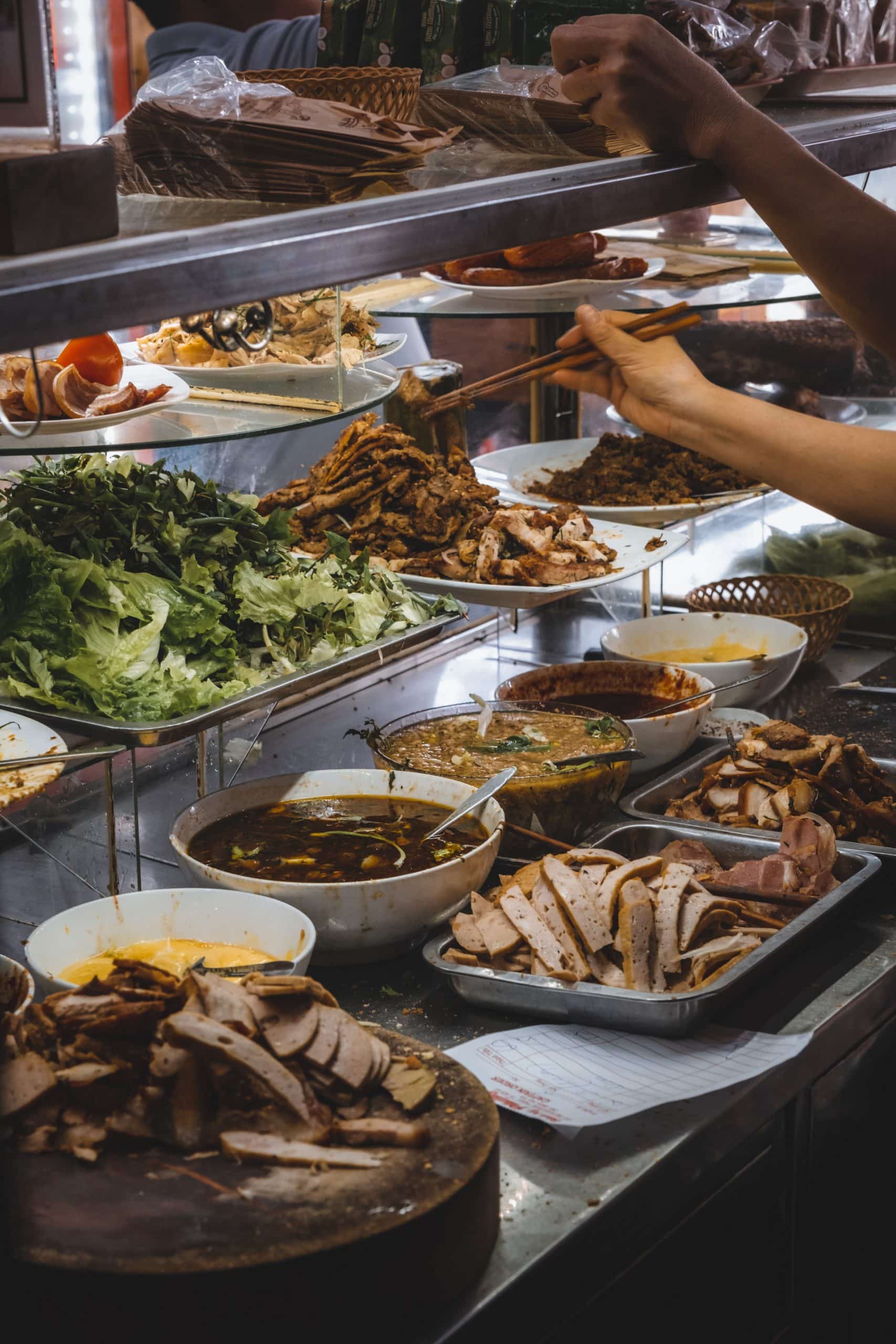 manger des banh mi a hoi an