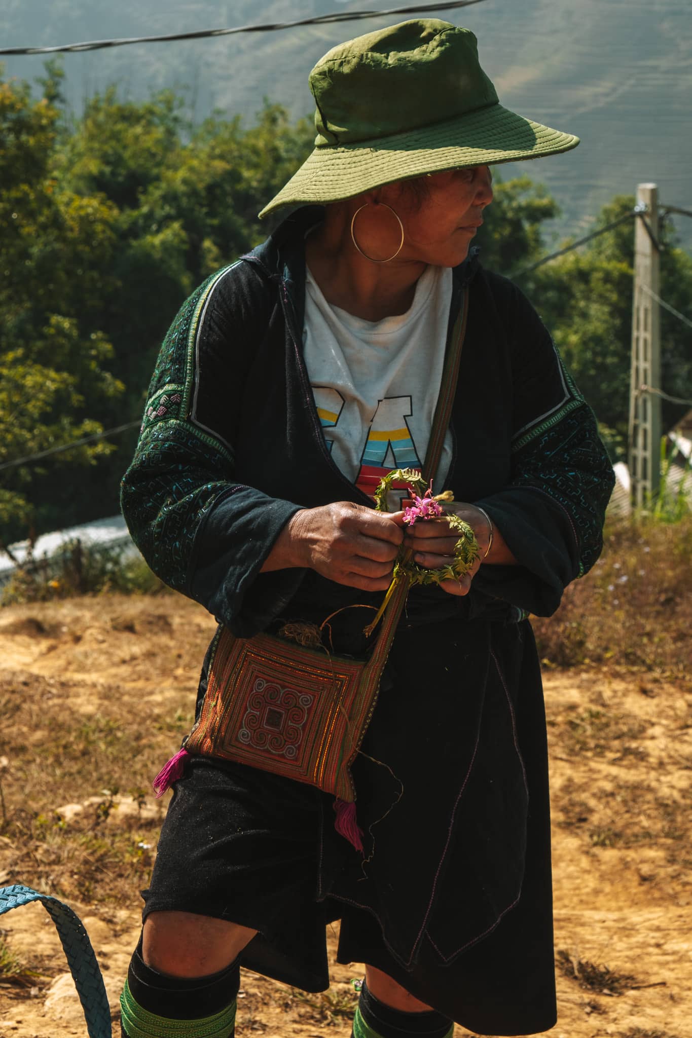 creation de feuille pendant le trekking sapa vietnam