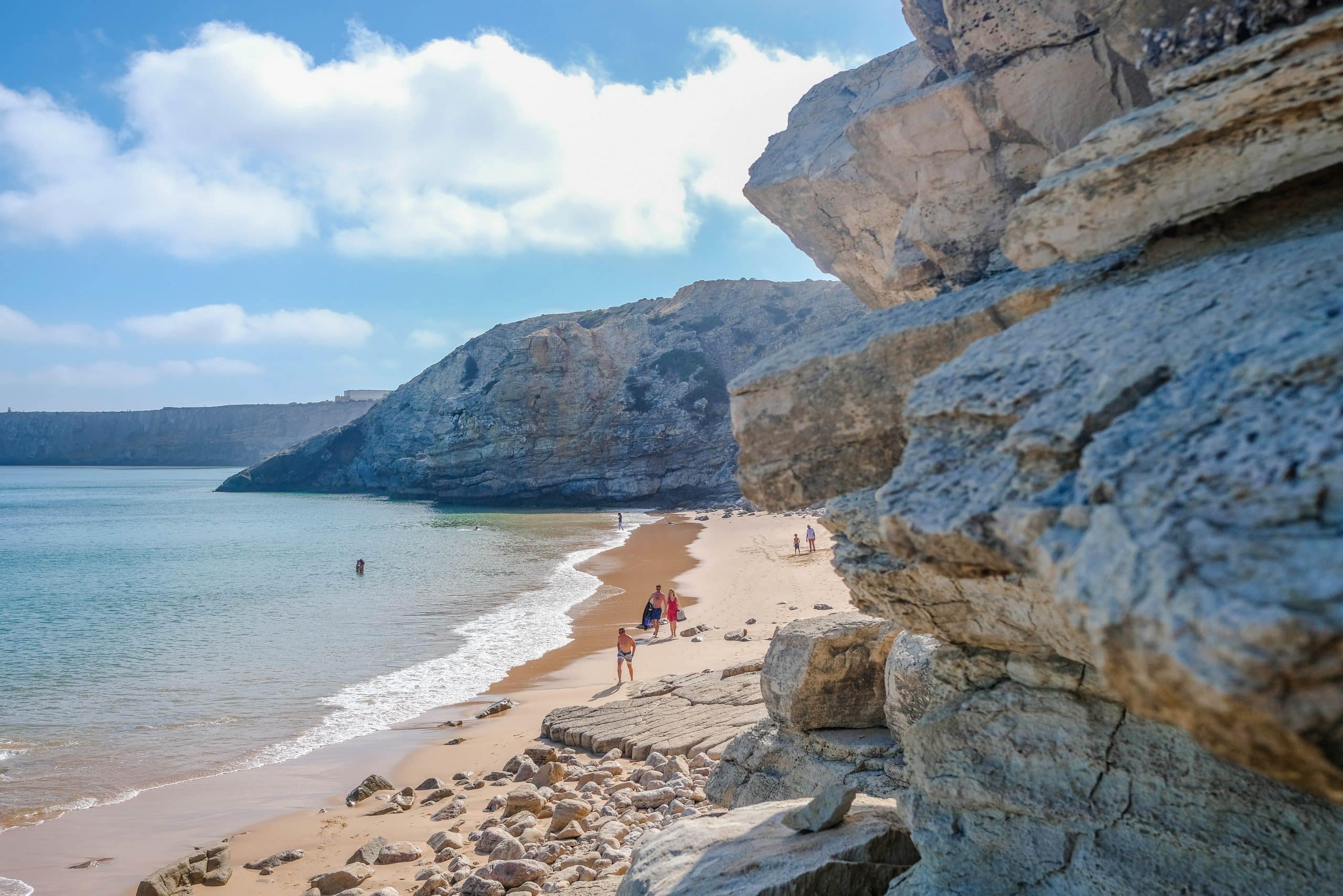 petite plage sans personne