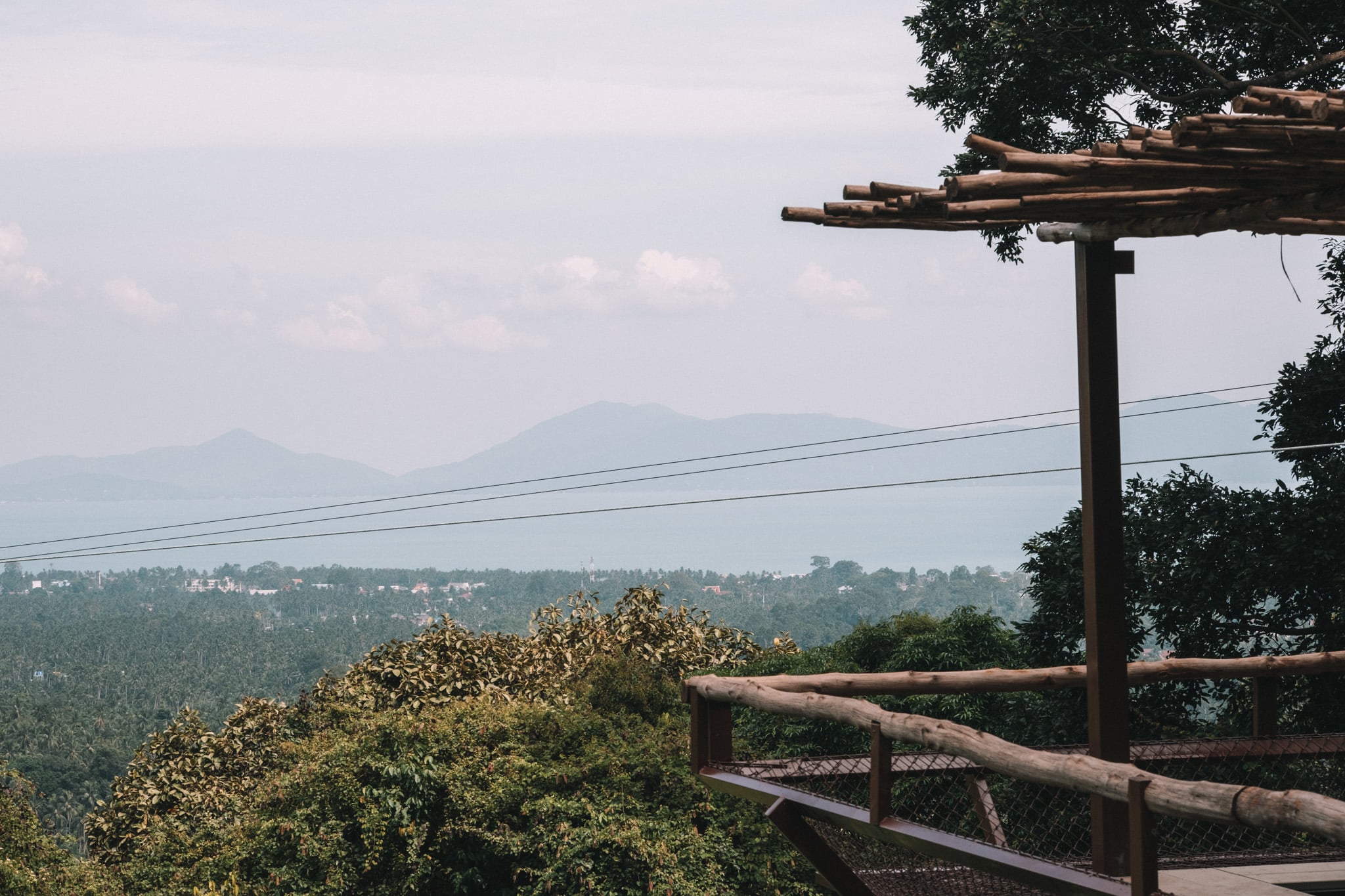 vue sur les montagne depuis le tree coffee